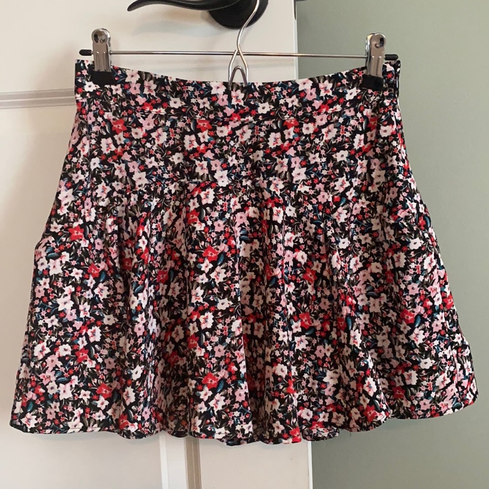 Zara printed Floral Skort
